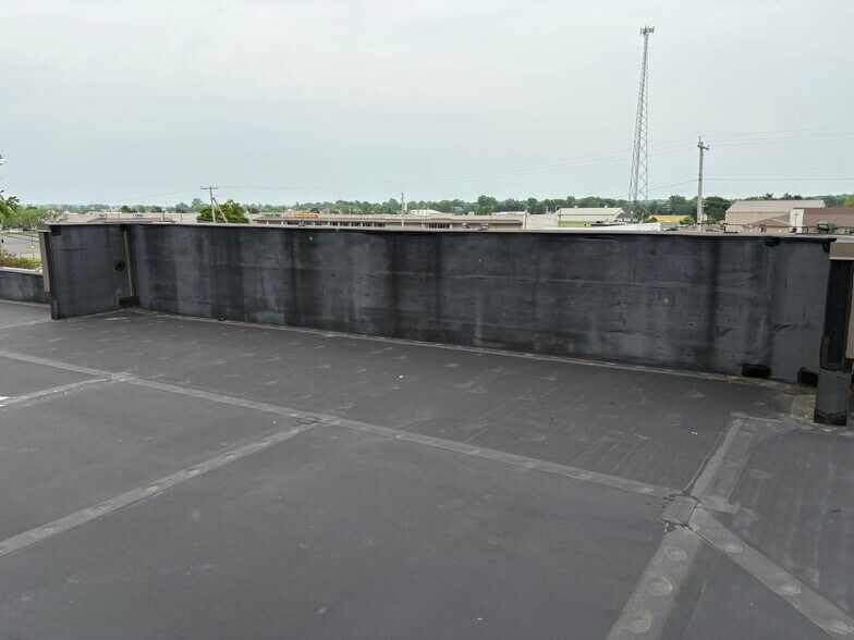 More Photos Of 1000 N Williams St, Paulding Drugstore For Sale