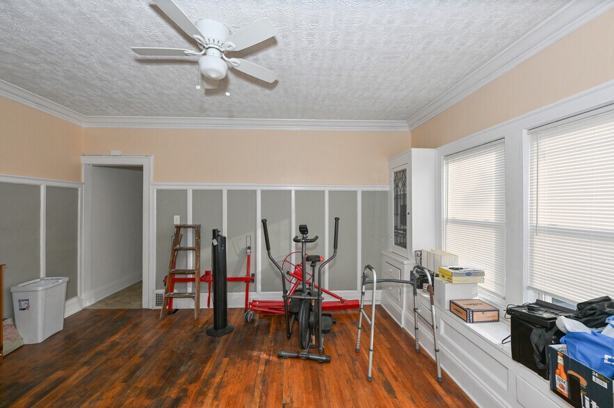 More Photos Of 3908 Denison Ave, Cleveland General Retail For Sale