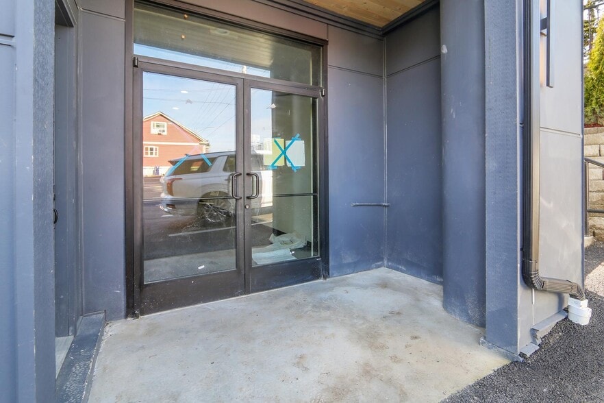 More Photos Of 3519-3521 6th Ave, Tacoma Office For Sale