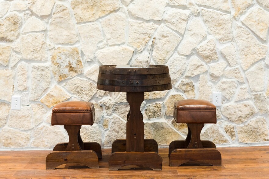 More Photos Of 1220 Blalock Rd, Houston Office For Lease