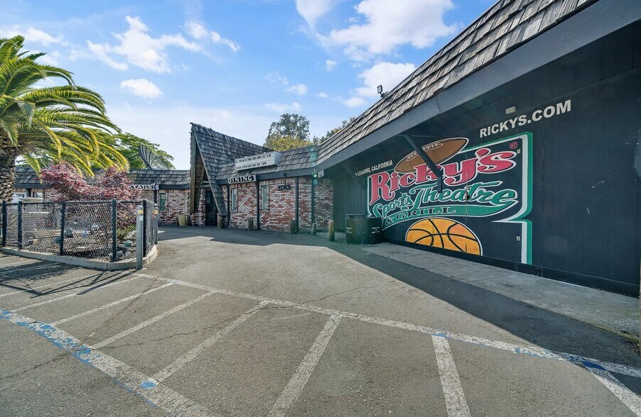 More Photos Of 15028 Hesperian Blvd, San Leandro Freestanding For Sale