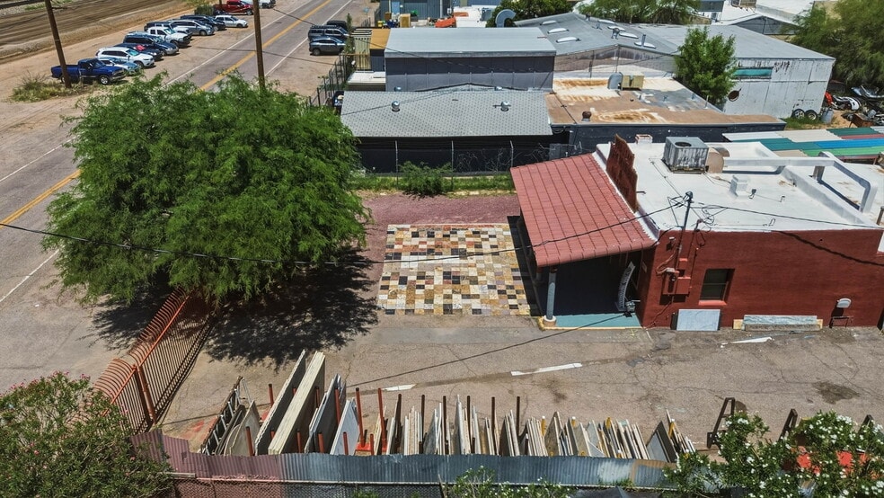More Photos Of 3835 E Technical Dr, Tucson Warehouse For Lease
