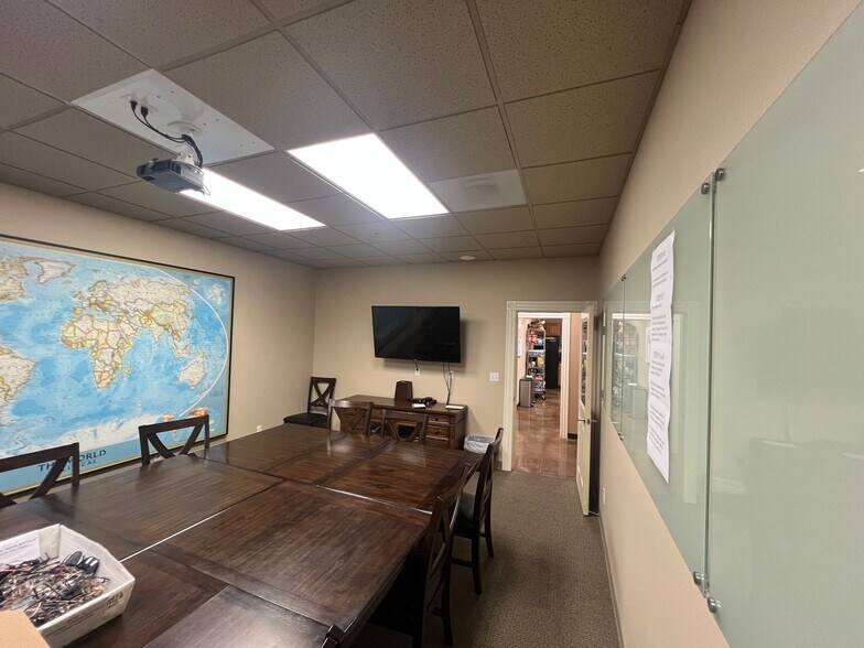 More Photos Of 800 S Stockton Ave, Ripon Warehouse For Lease