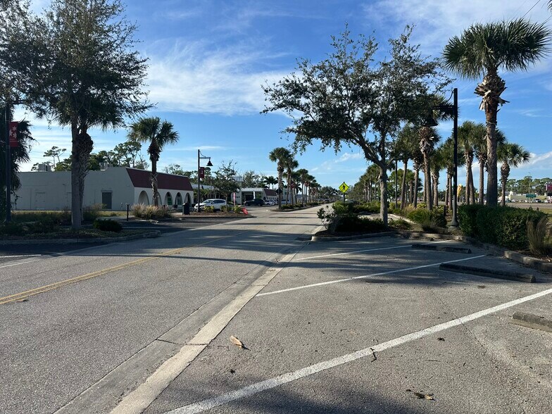 More Photos Of 2841 Tamiami Trl, Port Charlotte Medical For Sale