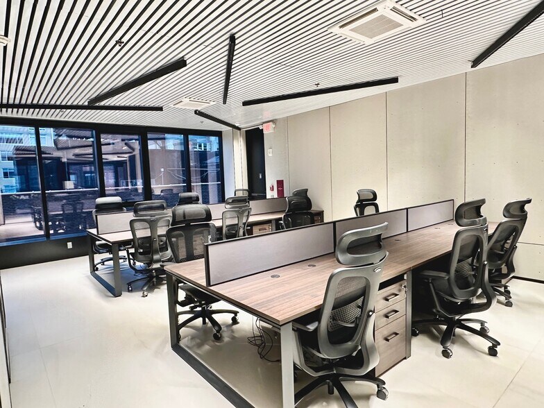 More Photos Of 44 W 37th St, New York Office For Lease
