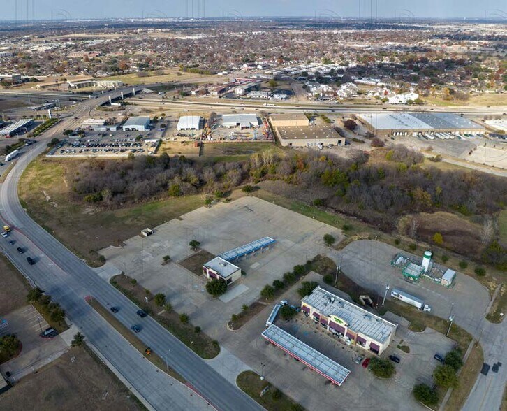 More Photos Of 1720 S Town East Blvd, Mesquite Service For Lease