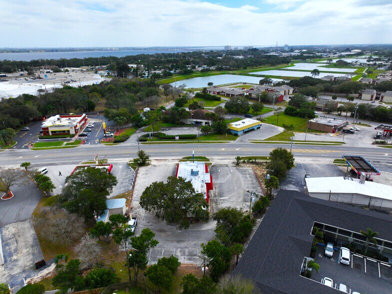 More Photos Of 938 Dixon blvd, Cocoa Restaurant For Sale