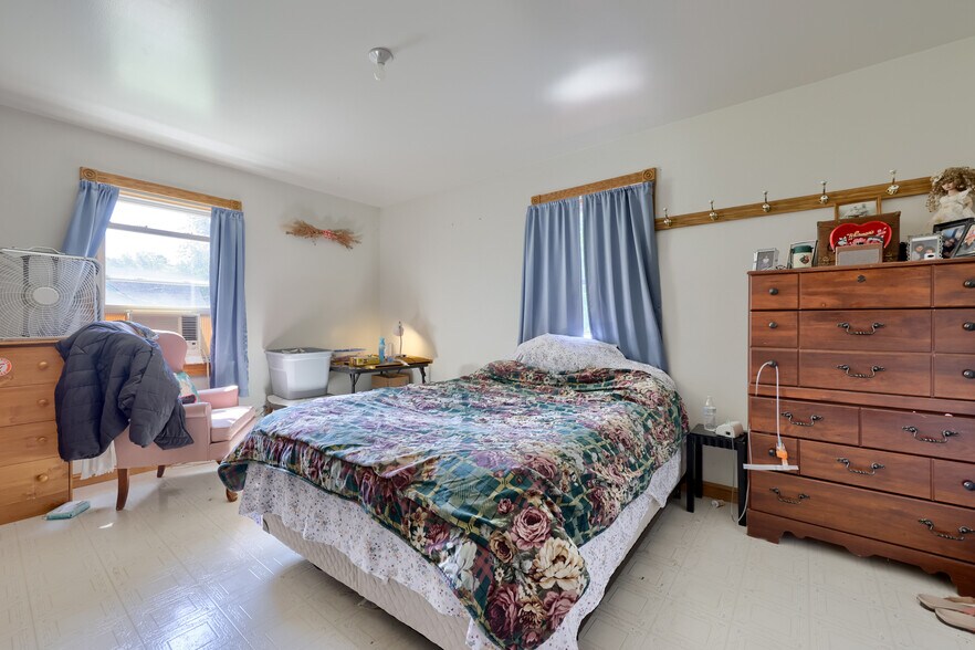 More Photos Of 197 Pencroft Dr N, Holtwood Industrial For Sale