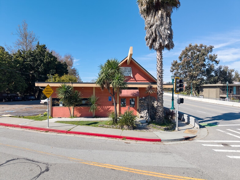 More Photos Of 270 Soquel Ave, Santa Cruz Restaurant For Sale