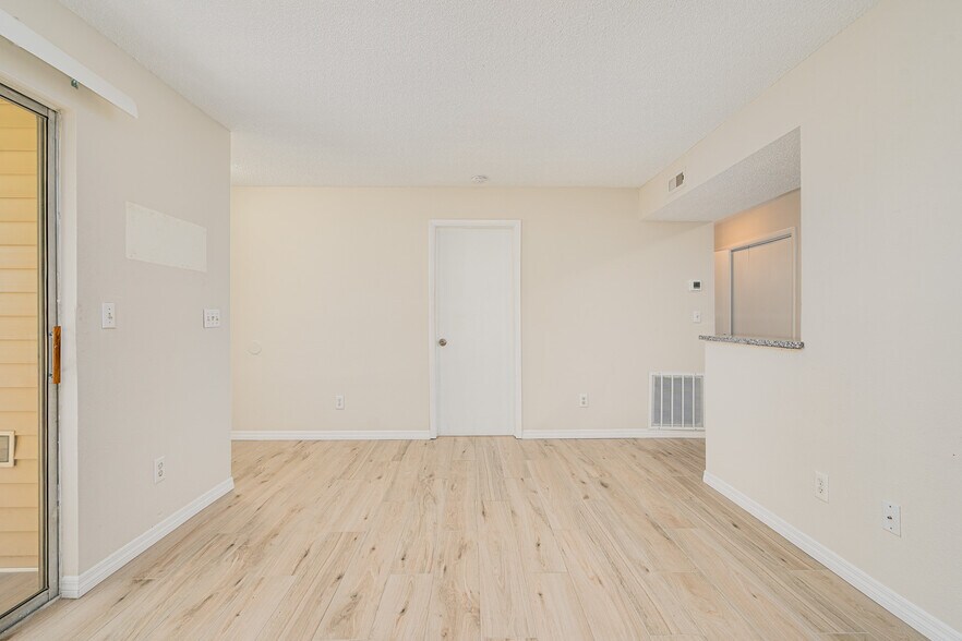 More Photos Of , South Daytona Multifamily For Sale