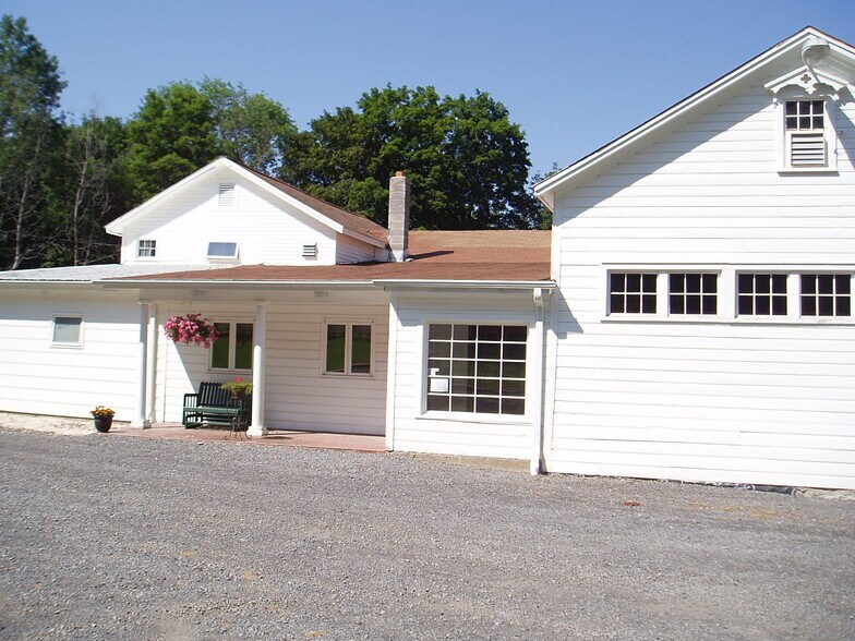 More Photos Of 124 Main St, Cherry Valley Restaurant For Sale