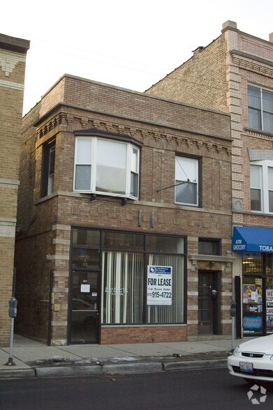 More Photos Of 3812 N Clark St, Chicago Storefront Retail Residential For Sale