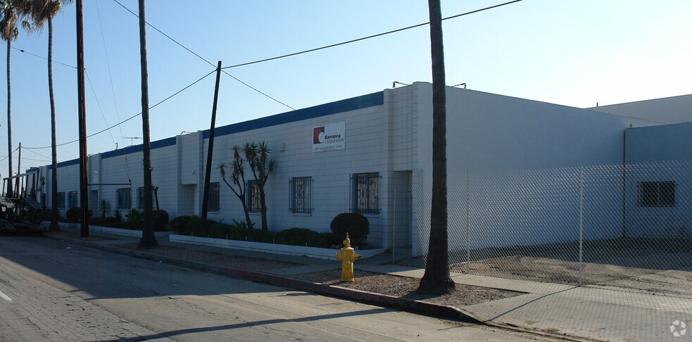 More Photos Of 18207 S Broadway, Gardena Warehouse For Lease