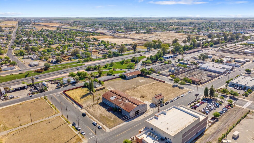 More Photos Of 216 4th Street, Hanford Land For Sale