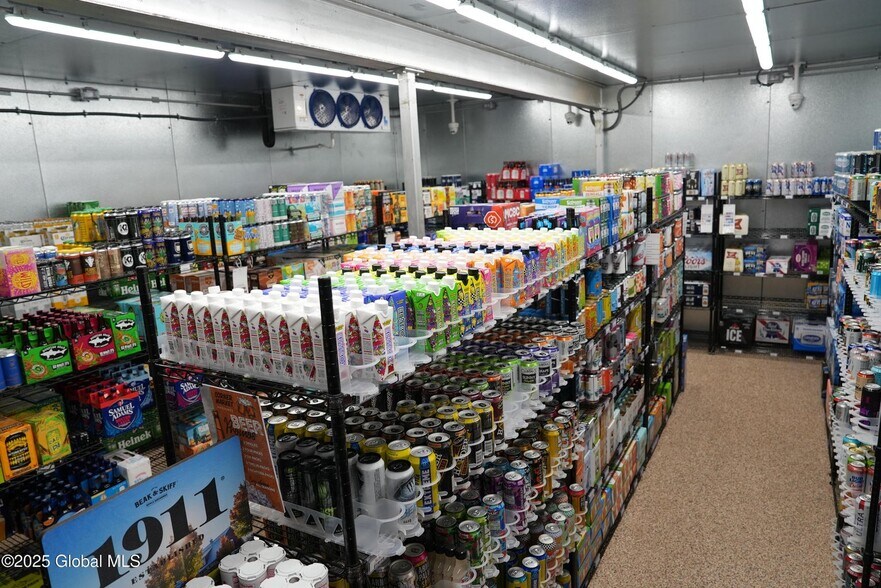 More Photos Of 521 E Main St, Palmyra Convenience Store For Sale