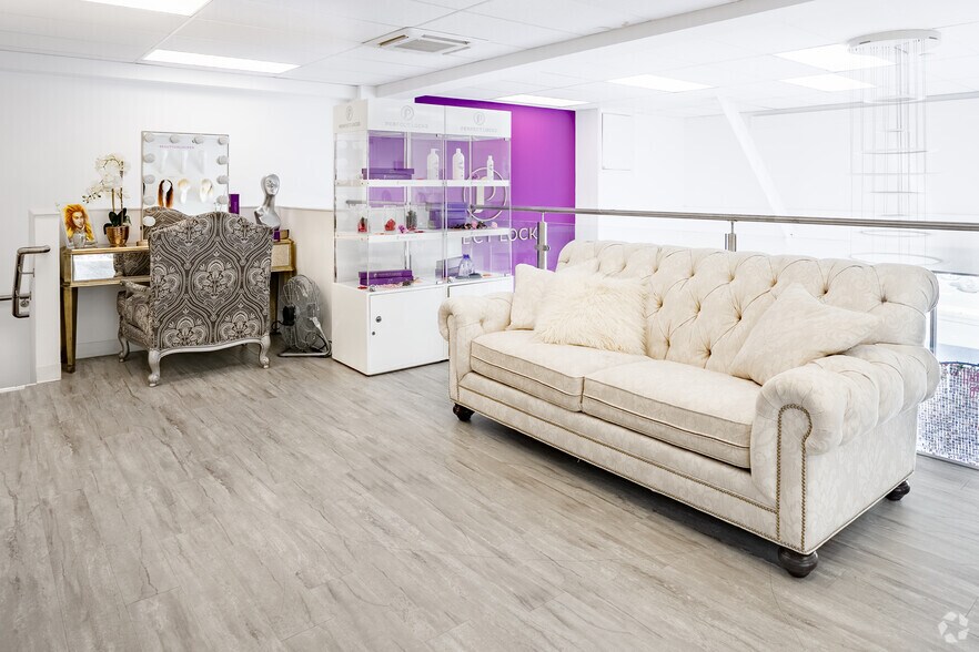 More Photos Of 635 Ygnacio Valley Rd, Walnut Creek Freestanding For Sale