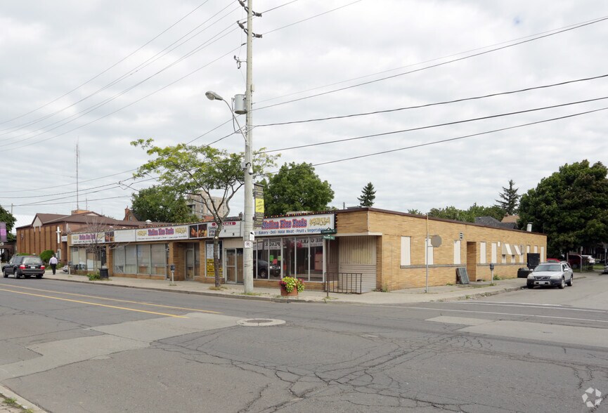 Primary Photo Of 581 Concession St, Hamilton Storefront For Lease