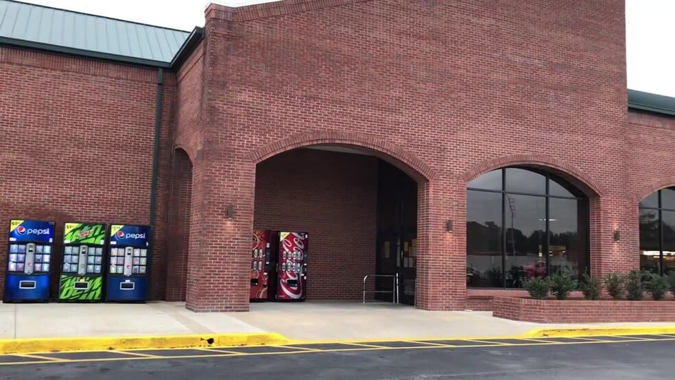 More Photos Of 1671-1691 Center Point Pky, Birmingham Unknown For Lease