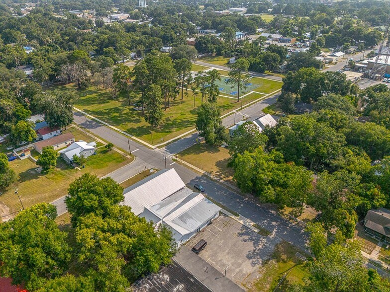 More Photos Of 2625 Reynolds St, Brunswick Flex For Sale