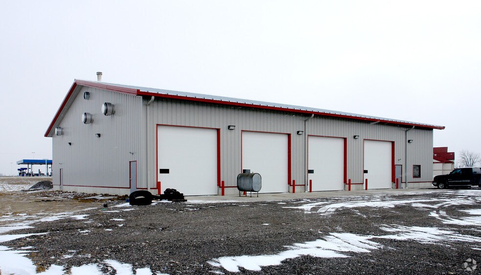 More Photos Of 10640 Lancaster Rd, Hebron Unknown For Lease