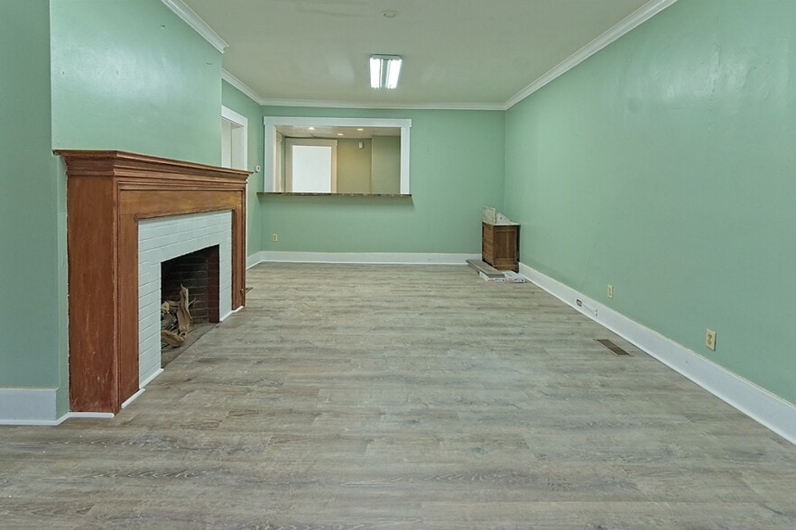 More Photos Of 7 E. Water St, Troy Storefront Retail Office For Lease