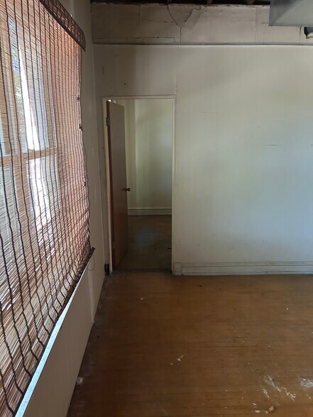 More Photos Of 1114 W Polk St, Chicago Apartments For Sale