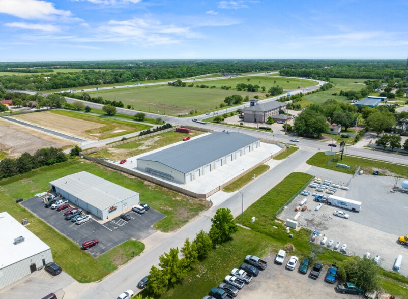 More Photos Of 140 Cain Dr, Haysville Industrial For Sale