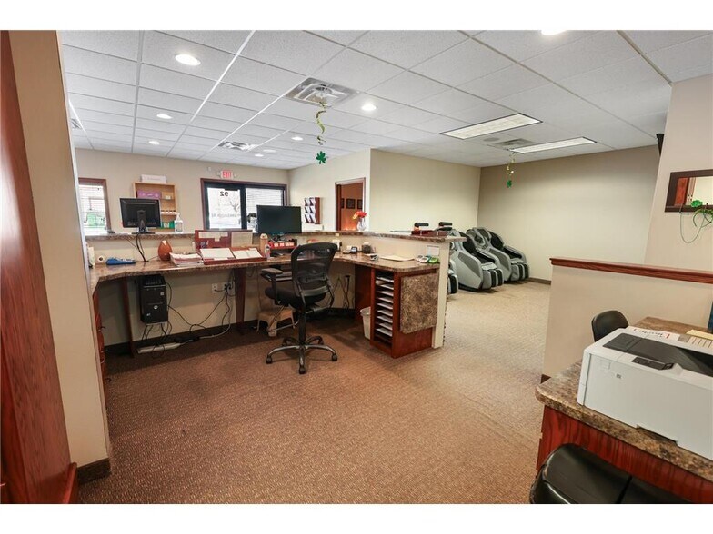 More Photos Of 32 32nd Ave S, Saint Cloud Office For Sale