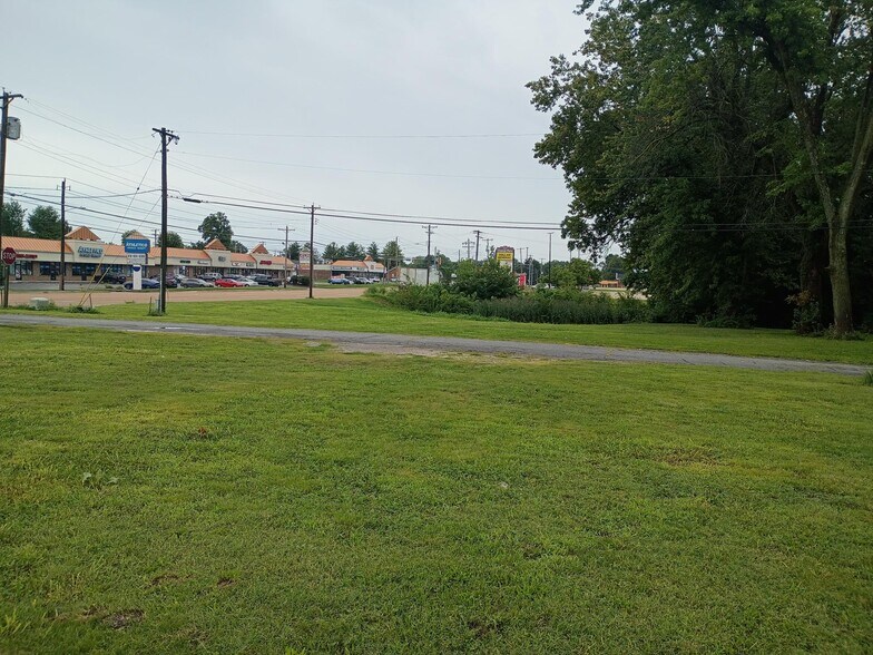 More Photos Of 5305 N Illinois, Fairview Heights Office For Lease