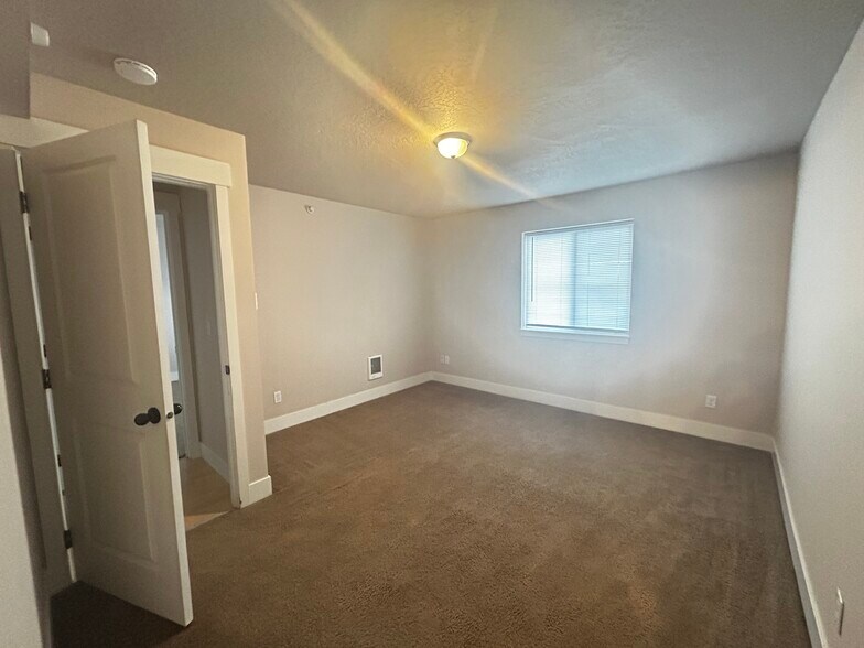 More Photos Of , Cheney Multifamily For Sale