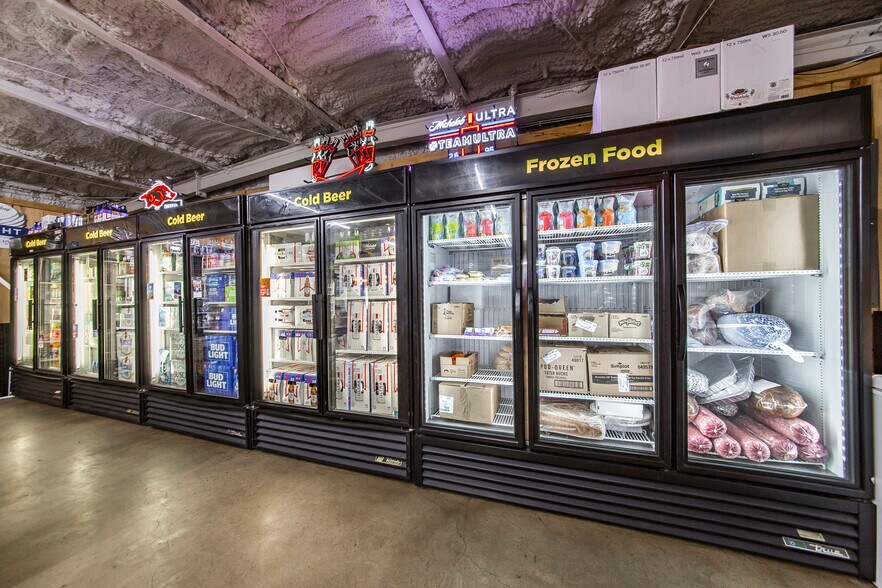 More Photos Of 3953 Highway 95, Cleveland Convenience Store For Sale