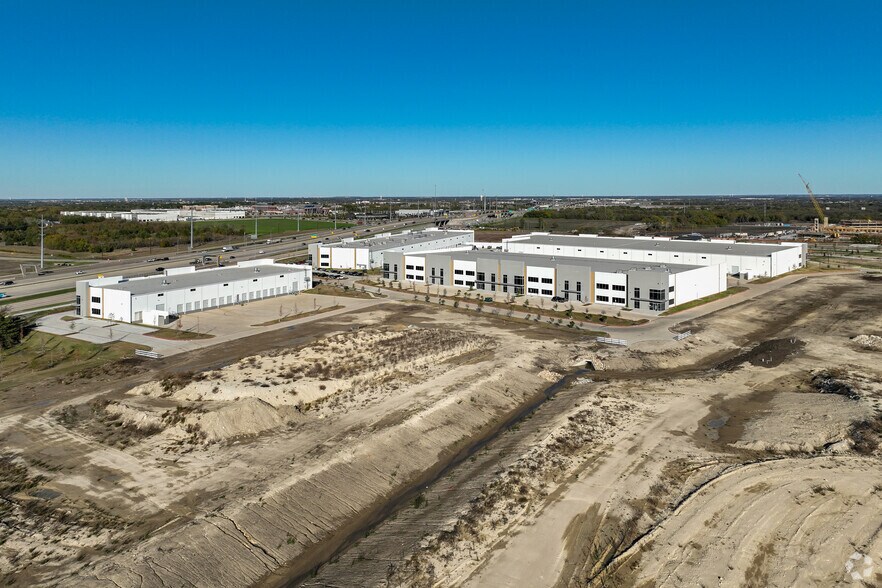 More Photos Of 121 Technology Park, Allen Unknown For Lease