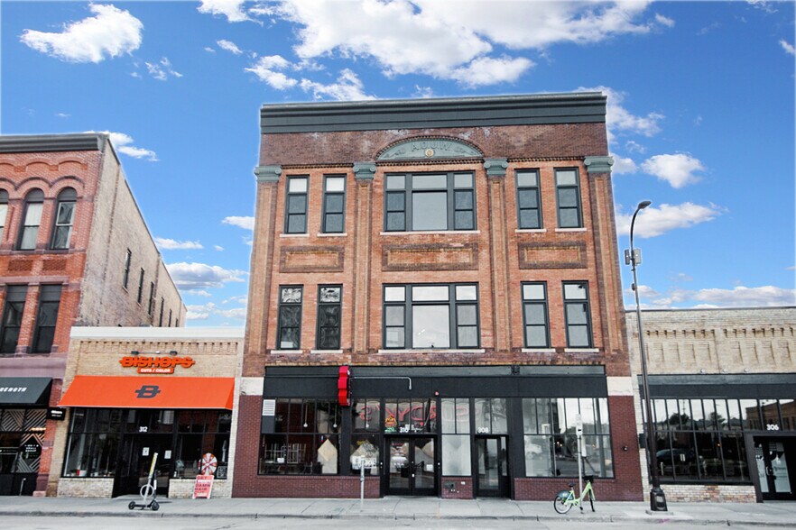 More Photos Of 308-310 E Hennepin Ave, Minneapolis Loft Creative Space For Lease