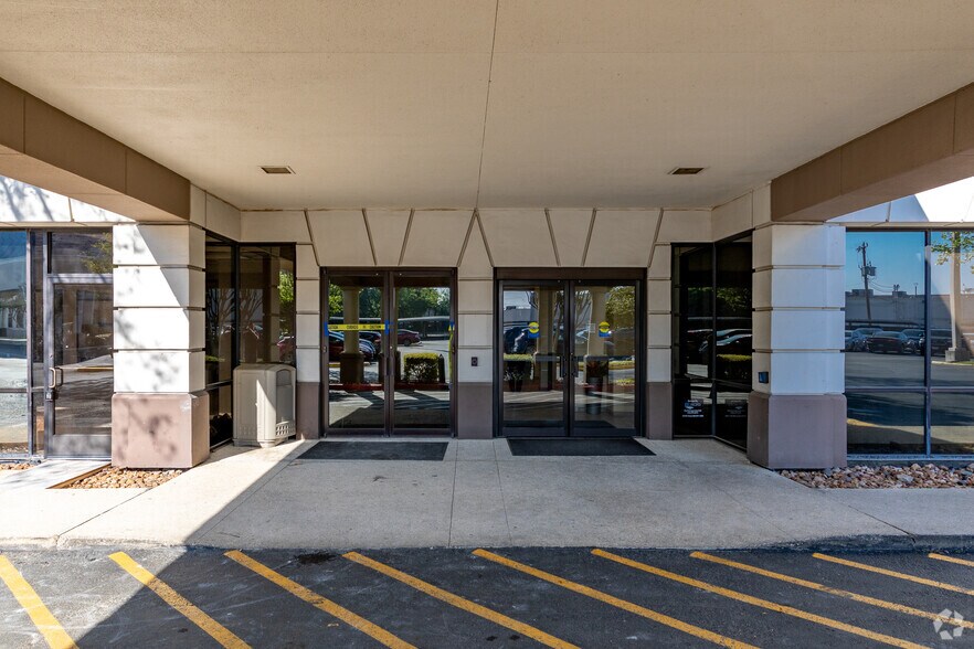 More Photos Of 4330 Medical Dr, San Antonio Medical For Lease