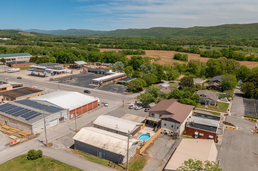 More Photos Of 3251 Main St, Pikeville Specialty For Sale