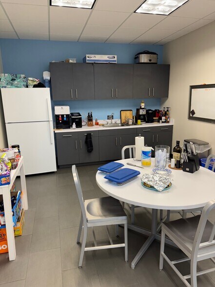 More Photos Of 1080 Woodcock Rd, Orlando Office For Lease
