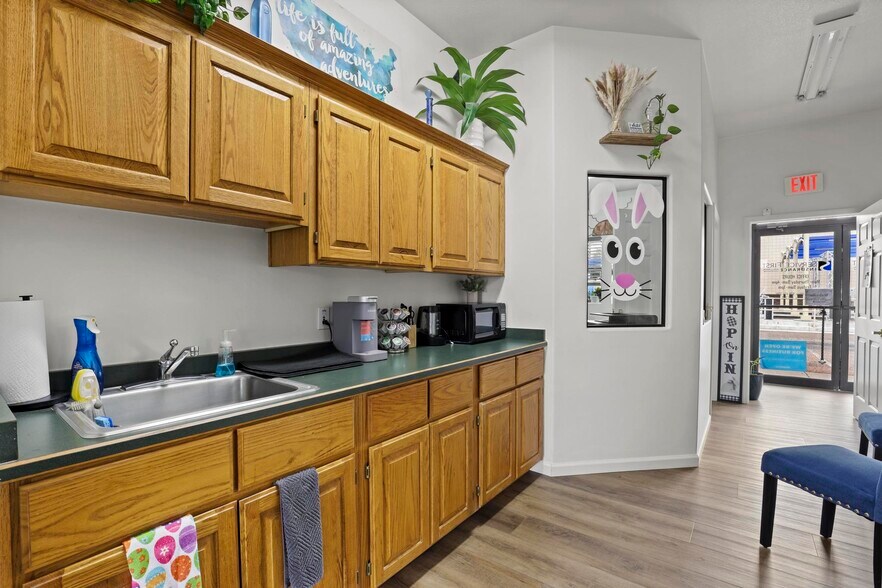 More Photos Of 408 S Beeline Hwy, Payson Storefront Retail Office For Sale