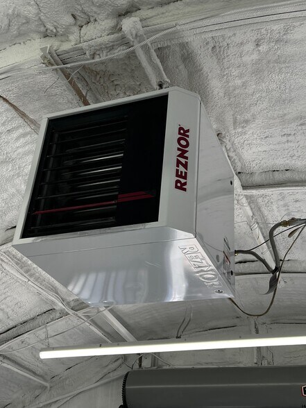 More Photos Of 17450 Shelburne Way, Los Gatos Warehouse For Lease