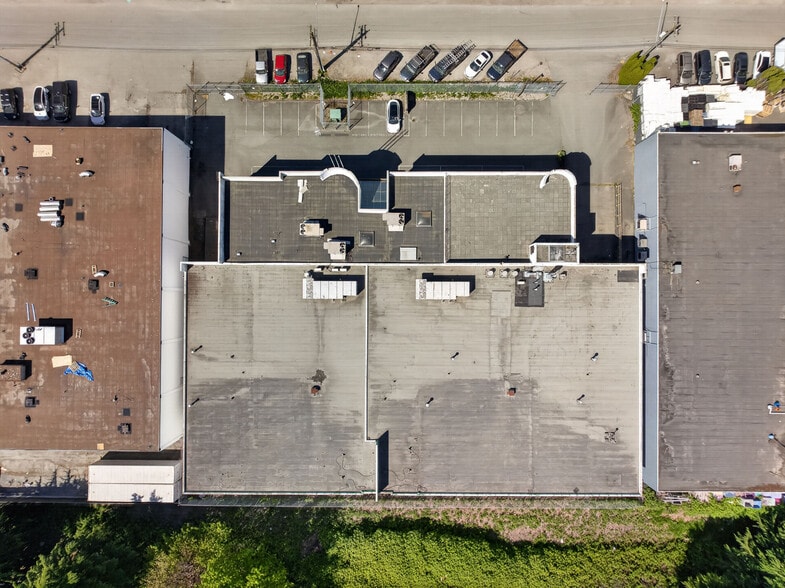 More Photos Of 2580 Viscount Way, Richmond Warehouse For Lease