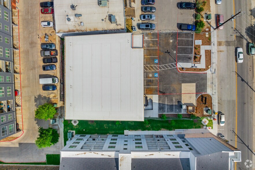 More Photos Of 227 E Cevallos, San Antonio Restaurant For Lease