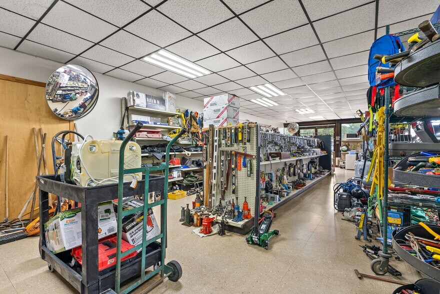 More Photos Of 1801 S Broad Ave, Lanett Auto Repair For Sale