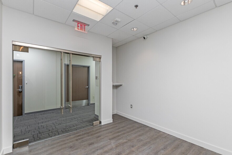 More Photos Of 24430 Stone Springs Blvd, Dulles Town Center Medical For Sale