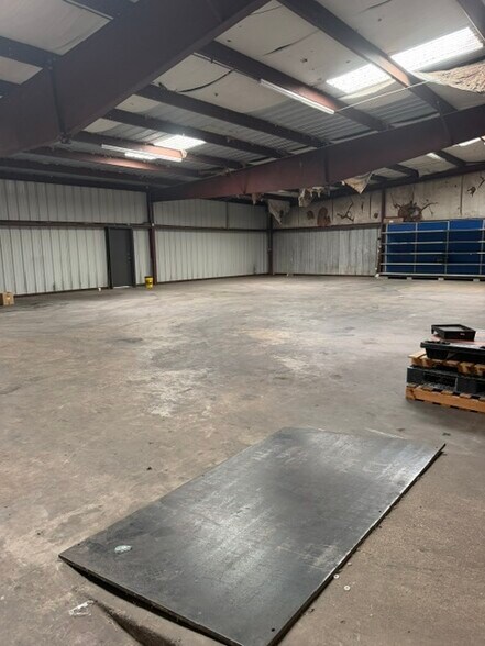 More Photos Of 2801C Sam Houston Ave, Huntsville Storefront For Lease