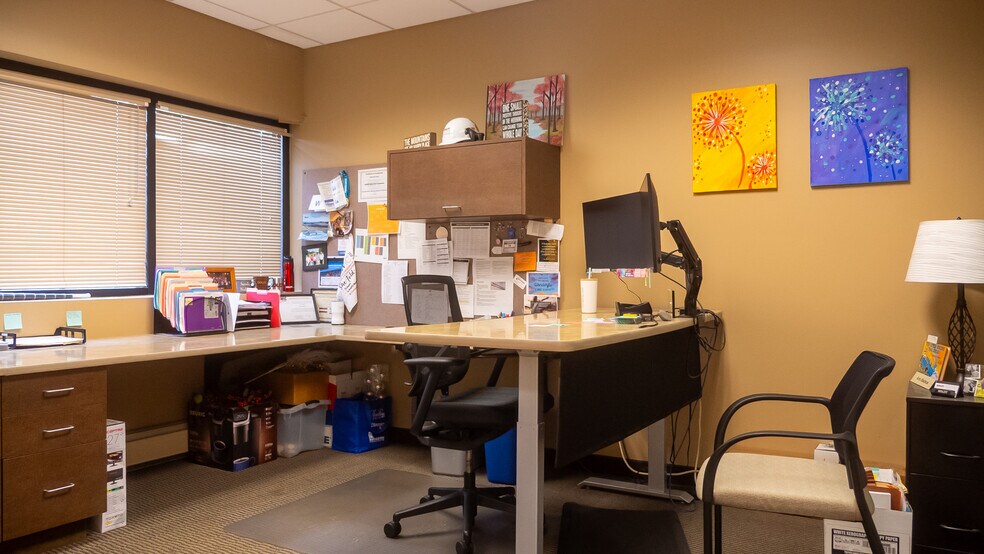 More Photos Of 3621 9th St NW, Rochester Warehouse For Lease