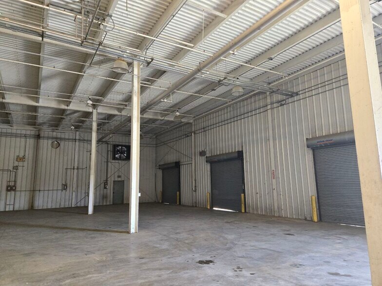 More Photos Of 1340 Valley Industrial Blvd, Valley Distribution For Lease
