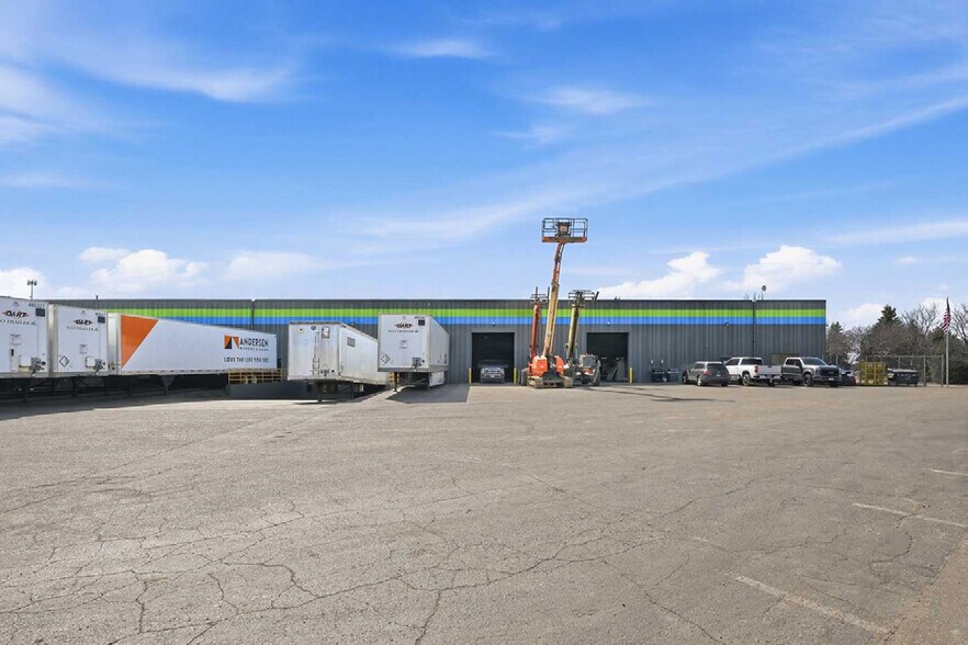 More Photos Of 587 Citation Dr, Shakopee Manufacturing For Sale