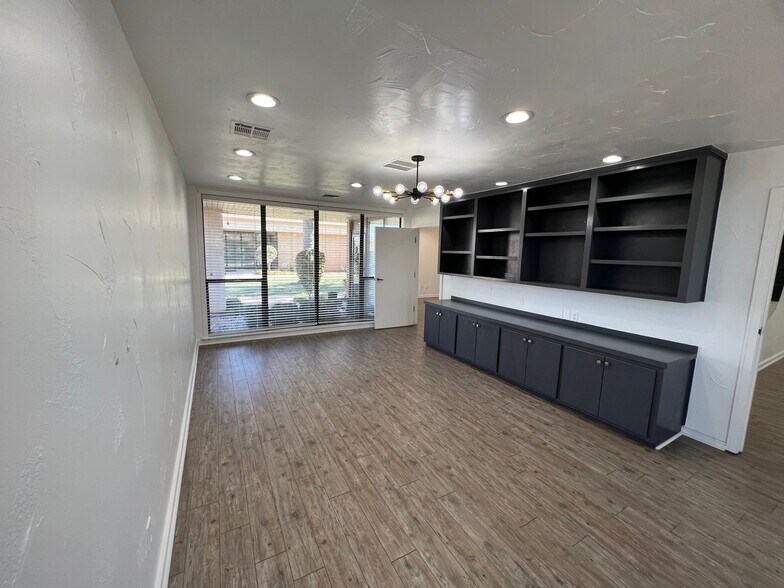 More Photos Of 6424 N Santa Fe Ave, Oklahoma City Office For Lease