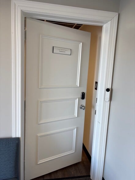 More Photos Of 280 Main St, Westminster Medical For Lease