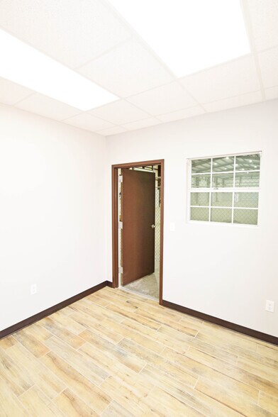 More Photos Of 13800 W Interstate 20 E, Odessa Industrial For Lease
