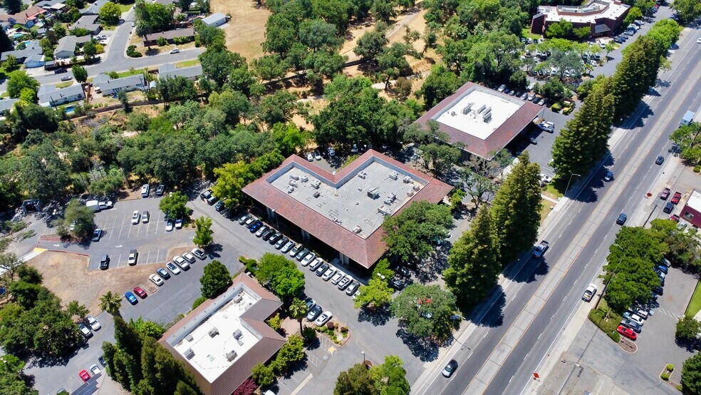 More Photos Of 4330 Auburn Blvd, Sacramento Office For Sale